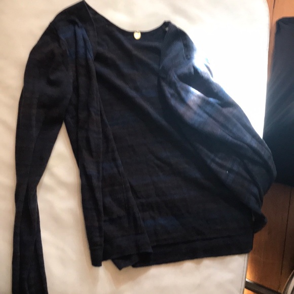 Timeless Cardigan Margaret O leary - Picture 2 of 2